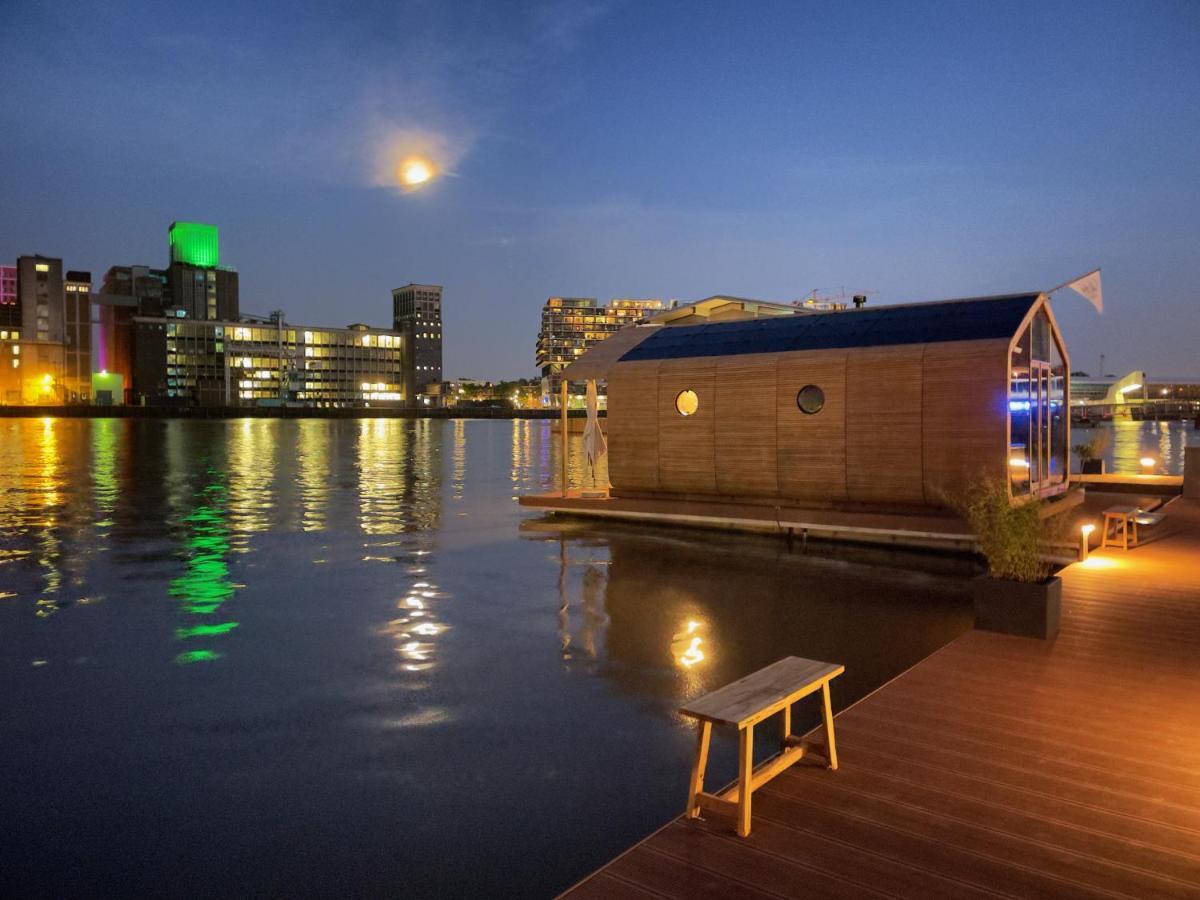 Wikkelboat Nr2 At Floating Rotterdam Rijnhaven Hotel Exterior foto